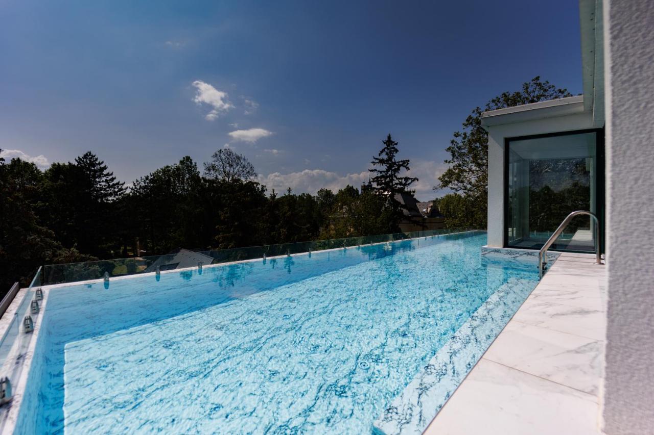 Villa Bauhaus Wellness Apartman Fsz. 3 Siofok Exterior photo